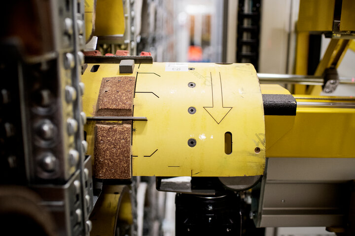 full-automatic crane taking a rotary die from the storage 